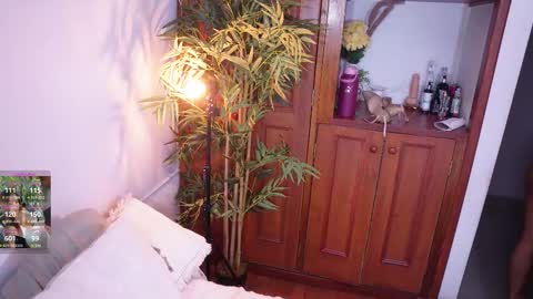 Lucy online show from December 21, 2025, 10:44 am