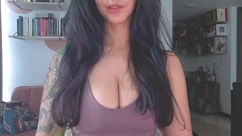 Lana Banana online show from May 7, 2026, 2:33 pm