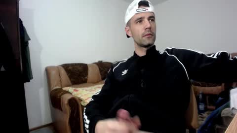 i_like_older_men online show from February 18, 2026, 9:27 am