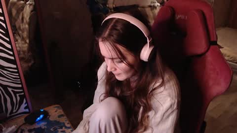 Snapshot of i_love_icecream chatting on December 19, 2024, 2:24 pm elisabeth online show from December 19, 2024, 2:24 pm