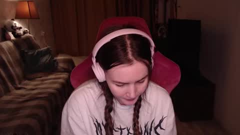 Snapshot of i_love_icecream chatting on December 25, 2024, 1:51 pm elisabeth online show from December 25, 2024, 1:51 pm
