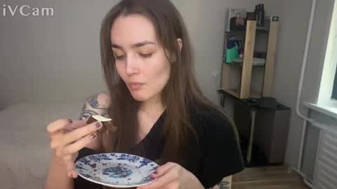 Snapshot of i_love_icecream chatting on September 10, 2025, 12:27 pm elisabeth online show from September 10, 2025, 12:27 pm