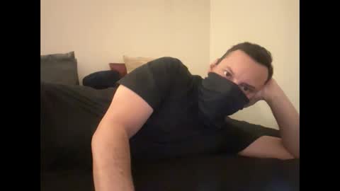 i o ro online show from December 2, 2024, 1:03 am