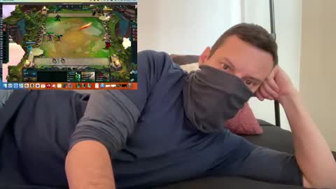 i o ro online show from December 8, 2024, 10:14 pm