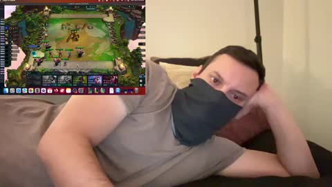 i o ro online show from December 10, 2024, 1:54 am