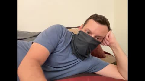 i o ro online show from September 12, 2025, 2:22 am