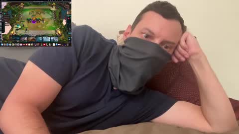 i o ro online show from September 19, 2025, 2:35 am