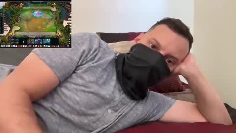 i o ro online show from October 17, 2025, 11:18 pm