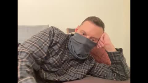 i o ro online show from October 21, 2025, 5:19 am