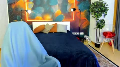 Samanta online show from May 17, 2026, 1:36 am