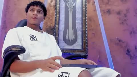 Snapshot of iaan_dalton_ chatting on November 1, 2025, 11:56 am iaan_dalton_ online show from November 1, 2025, 11:56 am