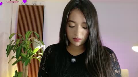 iam__zara online show from March 12, 2026, 9:32 pm