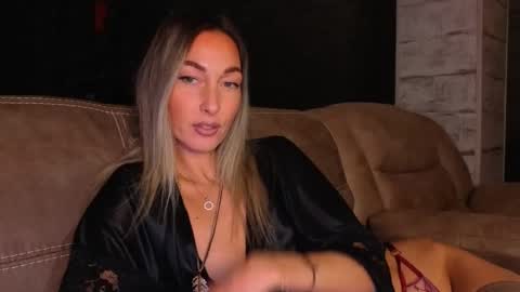 Snapshot of iam_blake chatting on October 25, 2025, 9:09 pm Blake online show from October 25, 2025, 9:09 pm