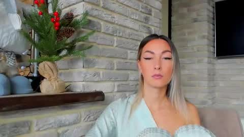 Snapshot of iam_blake chatting on November 9, 2025, 8:34 am Blake online show from November 9, 2025, 8:34 am