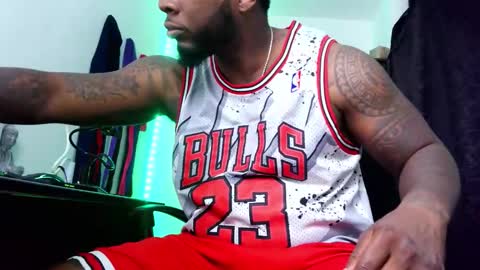 Snapshot of iam_hotbbc chatting on October 26, 2025, 3:56 am Mr H Independent model online show from October 26, 2025, 3:56 am