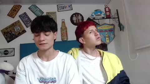 iam_lukas__ online show from November 16, 2025, 4:07 am