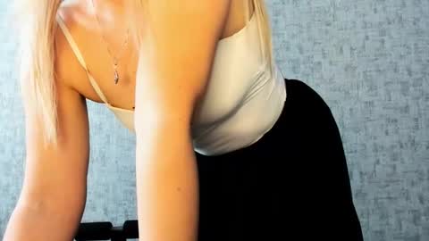 Venus online show from March 30, 2026, 11:11 am