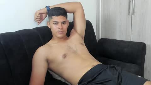 Dylan  independent model  online show from September 30, 2025, 4:01 pm