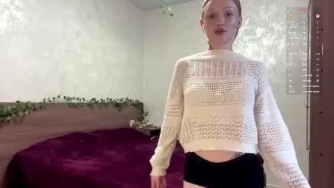 Lylu online show from October 20, 2025, 1:22 pm