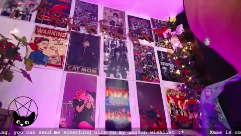 Snapshot of iammari_ chatting on December 27, 2024, 11:53 pm Mari online show from December 27, 2024, 11:53 pm