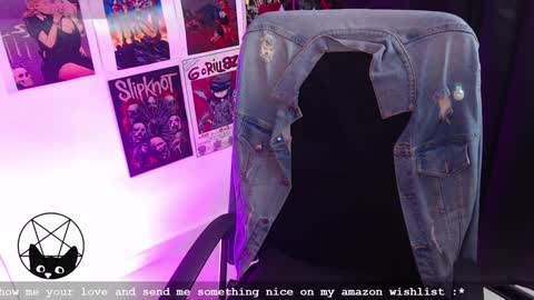 Snapshot of iammari_ chatting on January 9, 2025, 10:31 pm Mari online show from January 9, 2025, 10:31 pm