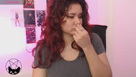 Snapshot of iammari_ chatting on September 20, 2025, 7:42 am Mari online show from September 20, 2025, 7:42 am