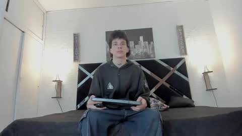 Mariano online show from November 12, 2025, 3:40 am