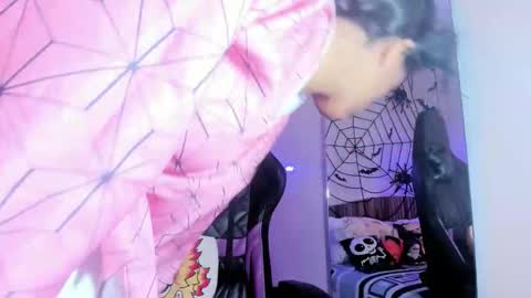 Nayuta online show from October 25, 2025, 7:41 pm