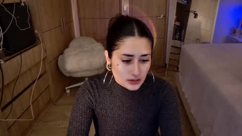 Nyxy  online show from October 18, 2025, 9:32 am