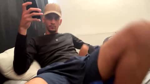 Snapshot of iamsazon chatting on November 6, 2025, 10:10 pm IAmSazon online show from November 6, 2025, 10:10 pm