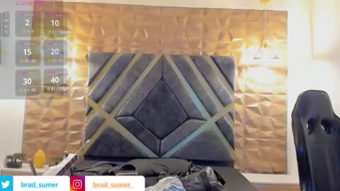 Snapshot of ian_castillo_ chatting on February 28, 2026, 11:11 am IAN CASTILLO online show from February 28, 2026, 11:11 am