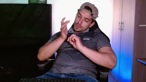 Ian Davis online show from April 16, 2026, 1:50 am