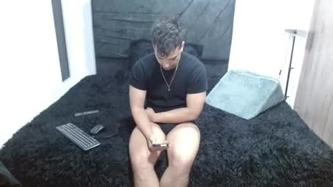 Ian Davis online show from July 24, 2026, 9:51 am