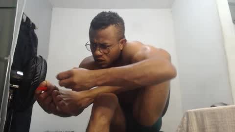 ian_tuner online show from November 13, 2025, 5:06 am