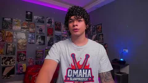 Snapshot of ian_versace chatting on November 27, 2025, 9:17 pm Andres online show from November 27, 2025, 9:17 pm