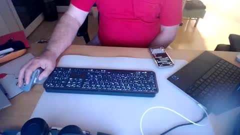 iandy12 online show from October 27, 2025, 10:36 pm