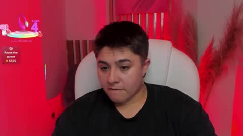 Snapshot of iangilbert_ chatting on February 4, 2026, 8:58 pm Ian FTM online show from February 4, 2026, 8:58 pm