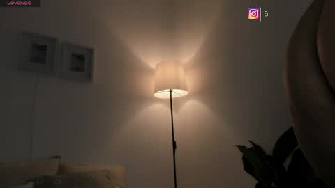 I A R A   online show from April 15, 2026, 12:01 pm