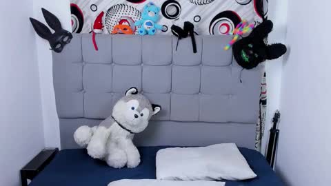 Snapshot of ibiza_cami chatting on December 3, 2025, 10:08 pm Camila online show from December 3, 2025, 10:08 pm