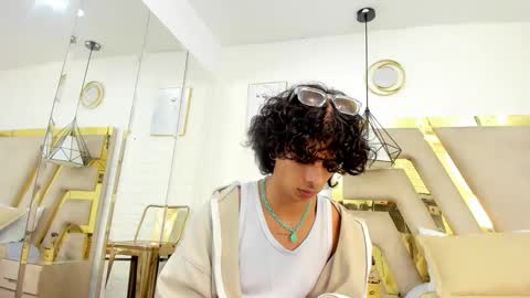 ibratxandy online show from November 18, 2025, 7:07 pm