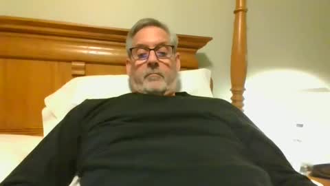 icanhelpu43 online show from January 26, 2025, 10:02 pm