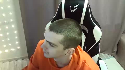 Snapshot of ice_raf chatting on February 15, 2025, 9:27 am MAX online show from February 15, 2025, 9:27 am