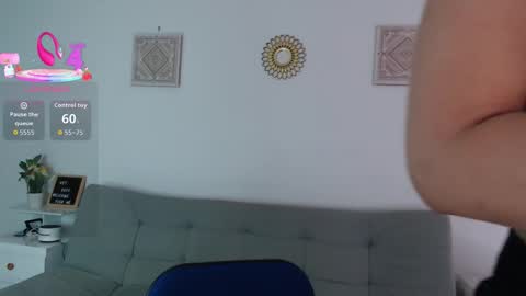 ice_y_abigail online show from November 9, 2025, 11:03 pm