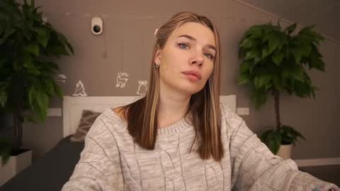 Danielle online show from January 2, 2025, 2:46 pm