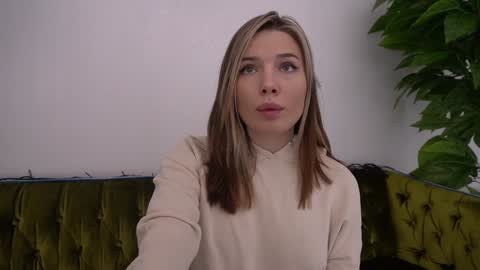 Danielle online show from January 9, 2025, 3:34 pm