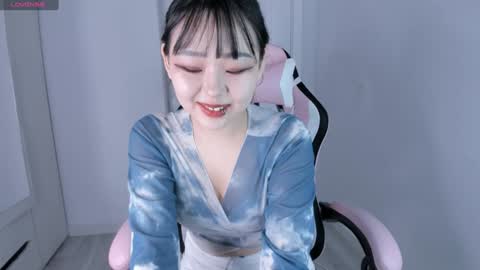 Snapshot of ichigo_o chatting on February 7, 2025, 1:11 pm Hitomi online show from February 7, 2025, 1:11 pm