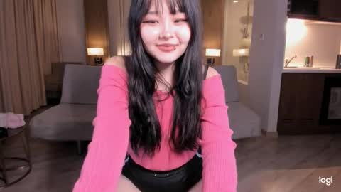 Snapshot of ichigo_o chatting on March 8, 2025, 1:25 pm Hitomi online show from March 8, 2025, 1:25 pm