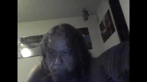 icu2try2xs2 online show from October 9, 2025, 7:50 am