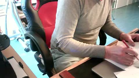 icumalot4you online show from February 18, 2025, 4:05 pm