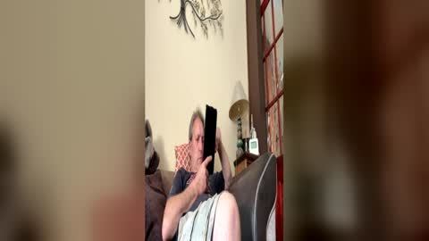 Snapshot of icums4u chatting on June 22, 2026, 1:30 pm icums4u online show from June 22, 2026, 1:30 pm